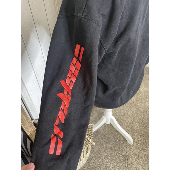 Young and Reckless Black Logo Pullover Sweater Long Sleeve Spellout Size Large - Picture 3 of 6